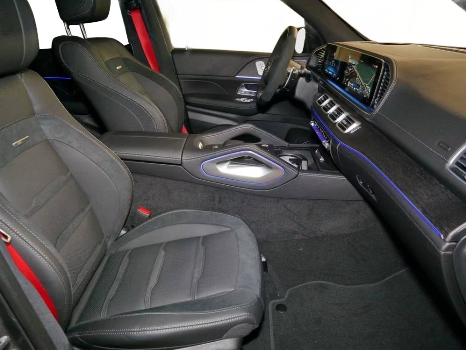 Mercedes-Benz GLE AMG 53 4MATIC+ - foto 8