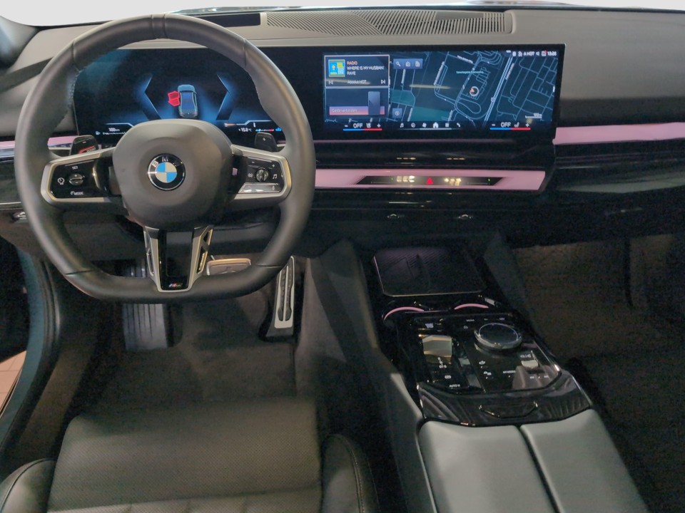 BMW Seria 5 520i M-Sport - foto 6