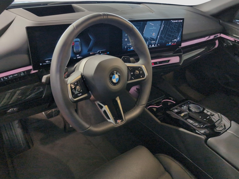 BMW Seria 5 520i M-Sport - foto 7