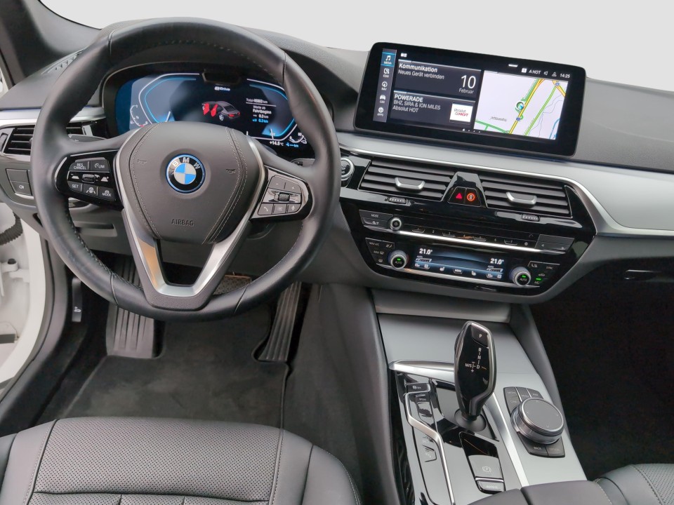 BMW Seria 5 530e xDrive - foto 8