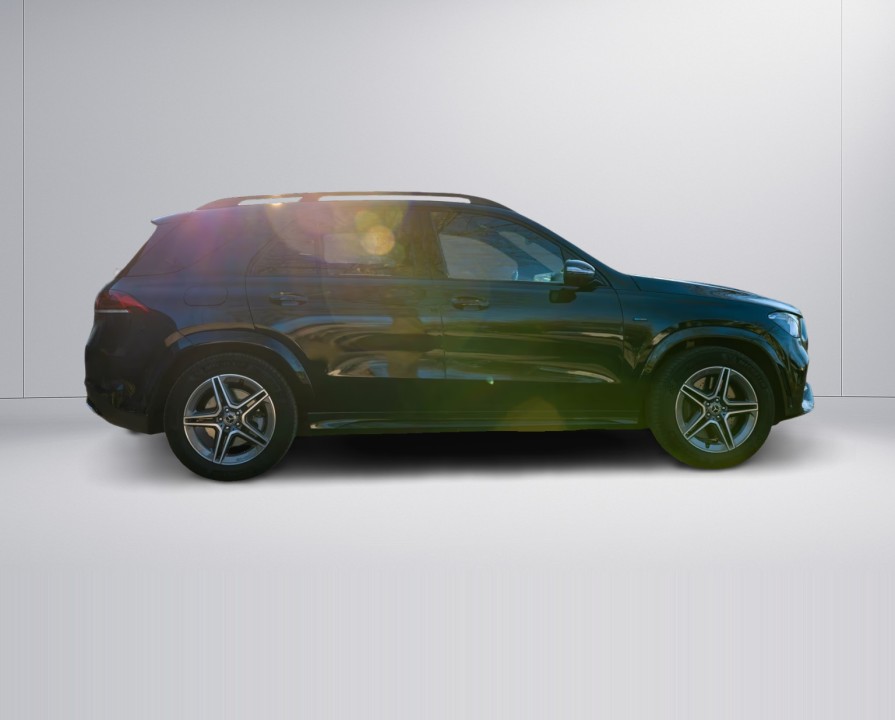 Mercedes-Benz GLE 350e 4MATIC AMG Line (2)