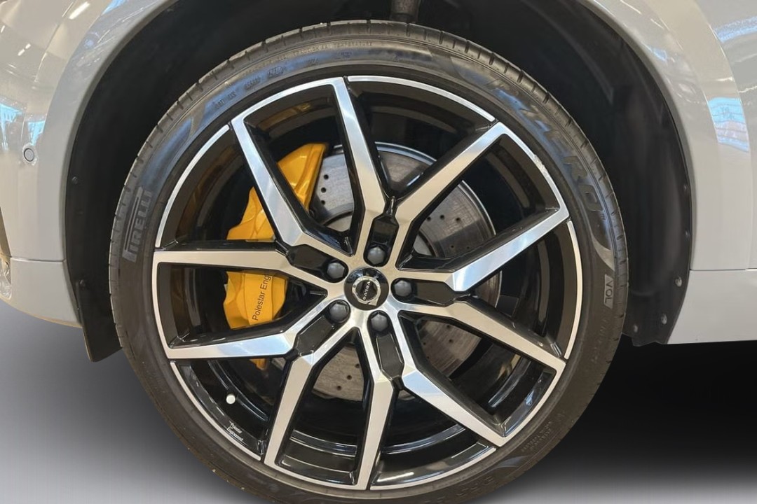Volvo XC 60 T8 Recharge AWD Polestar Engineered - foto 13