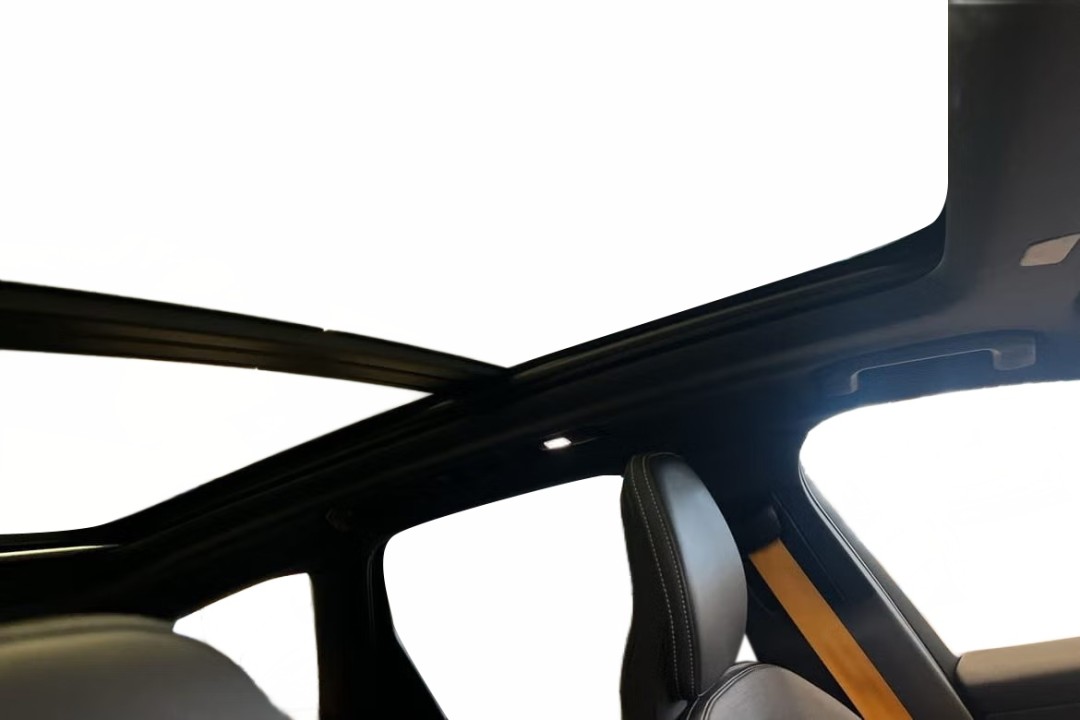 Volvo XC 60 T8 Recharge AWD Polestar Engineered - foto 12