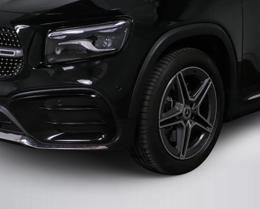 Mercedes-Benz GLB 250 4MATIC AMG Line - foto 9