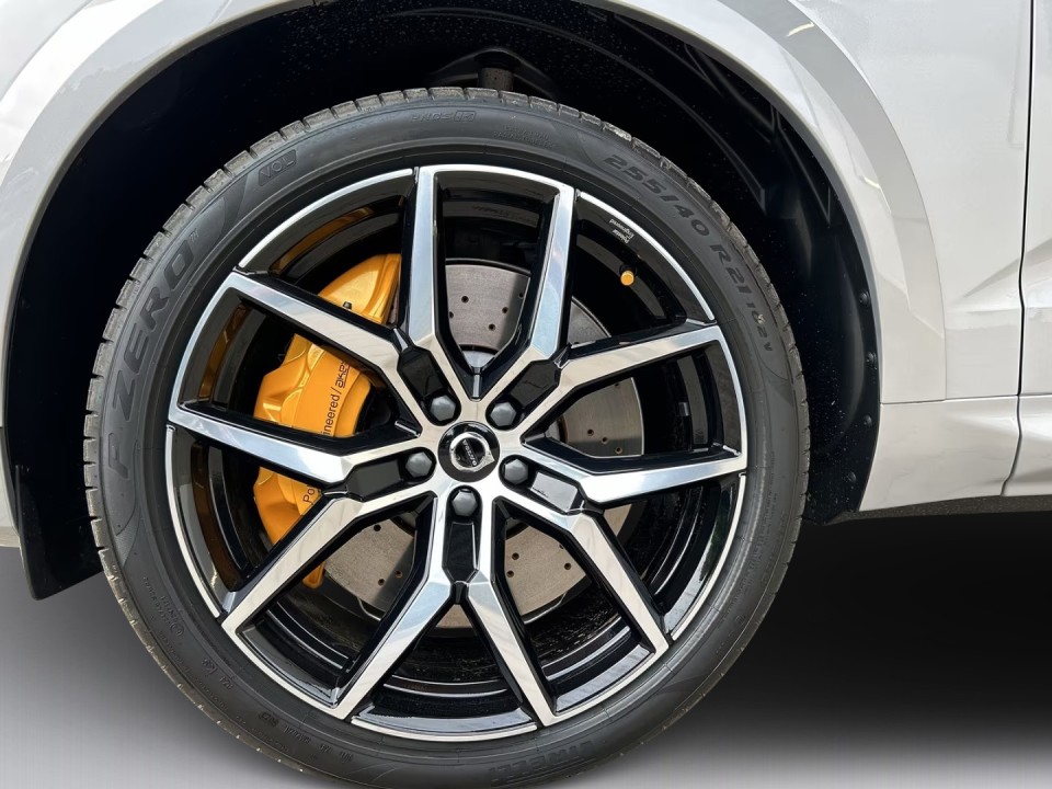 Volvo XC 60 T8 Recharge AWD Polestar Engineered - foto 9