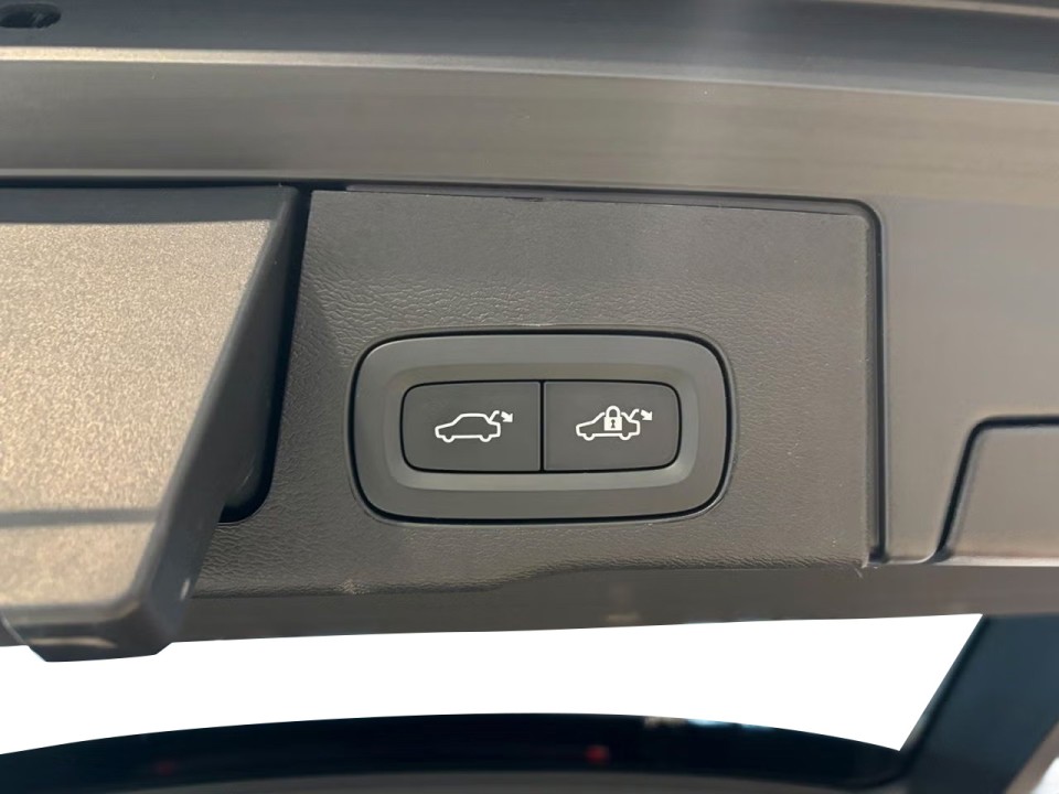 Volvo XC 60 T8 Recharge AWD Polestar Engineered - foto 15