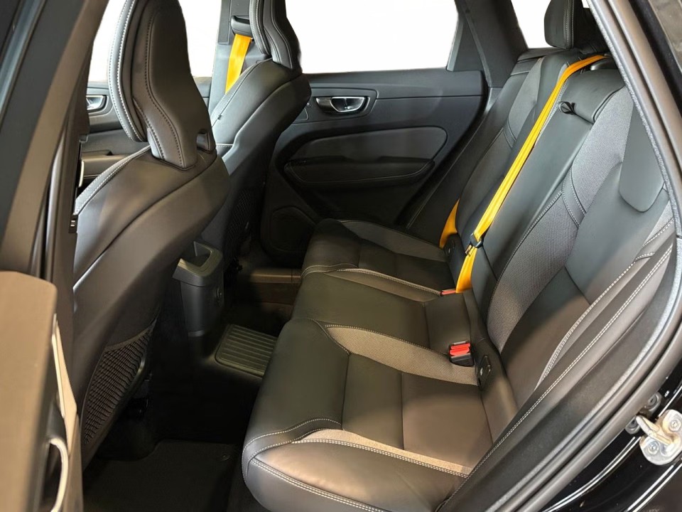 Volvo XC 60 T8 Recharge AWD Polestar Engineered - foto 7