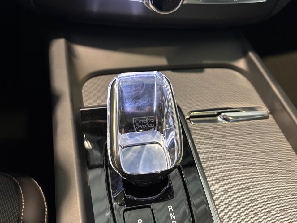 Volvo XC 60 T8 Recharge AWD Polestar Engineered - foto 10