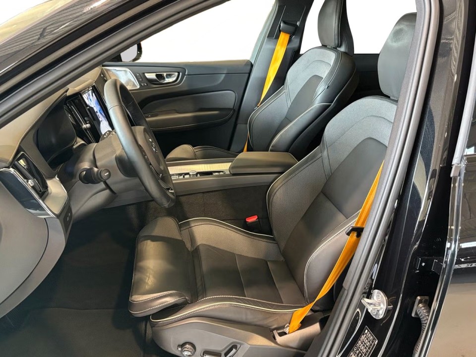 Volvo XC 60 T8 Recharge AWD Polestar Engineered - foto 6