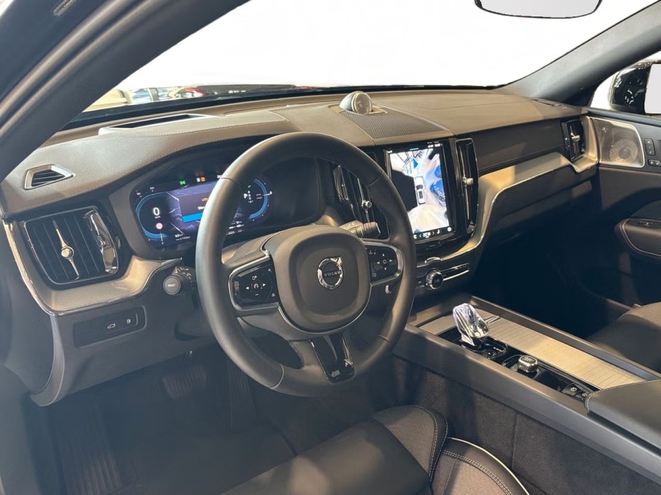 Volvo XC 60 T8 Recharge AWD Polestar Engineered - foto 8