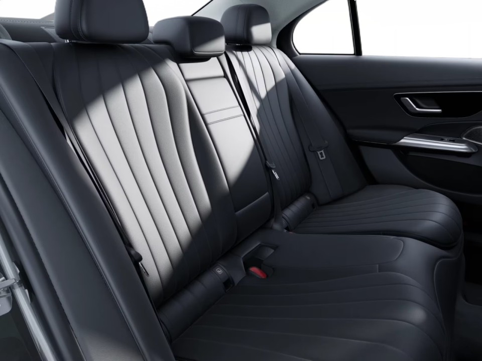 Mercedes-Benz E 220d Exclusive - foto 13