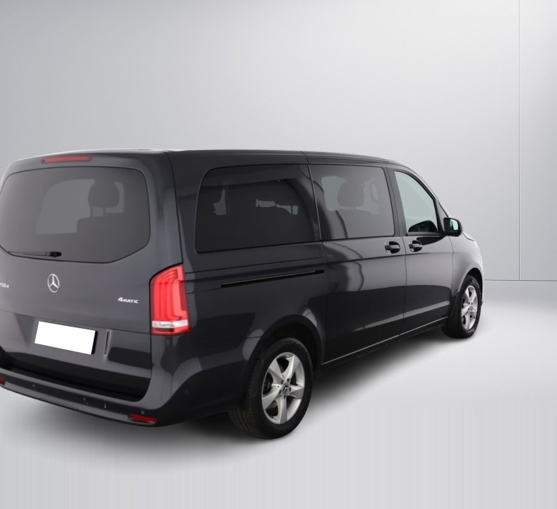 Mercedes-Benz V 250d 4MATIC Long (3)