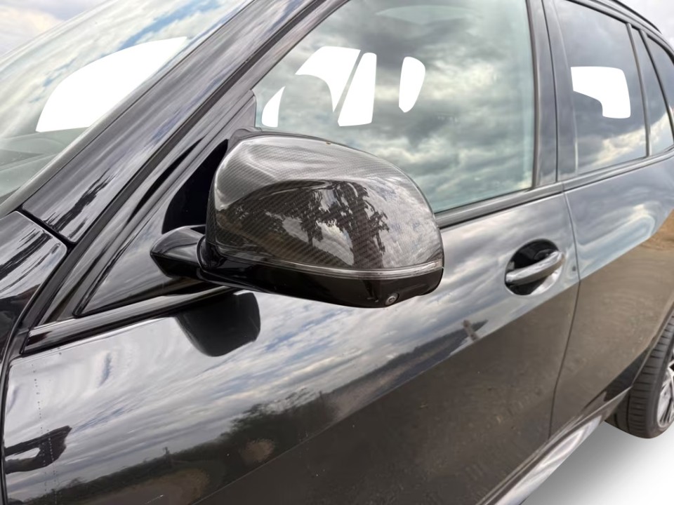 BMW X5 M Competition - foto 11