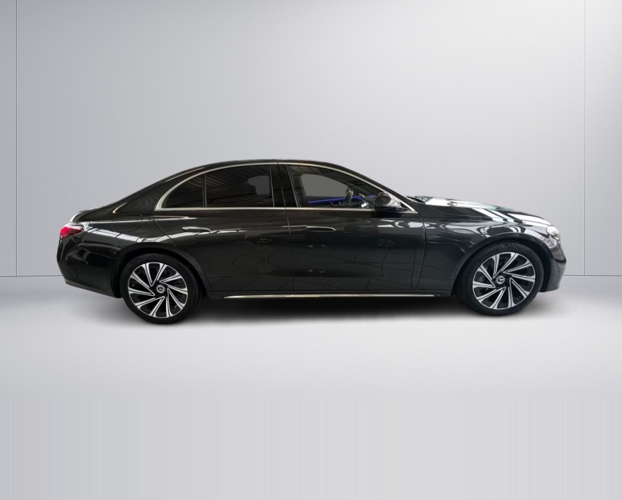 Mercedes-Benz E 220d Exclusive (2)