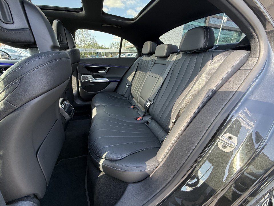 Mercedes-Benz E 220d Exclusive - foto 13