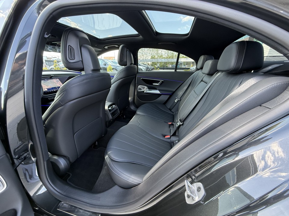 Mercedes-Benz E 220d Exclusive - foto 14