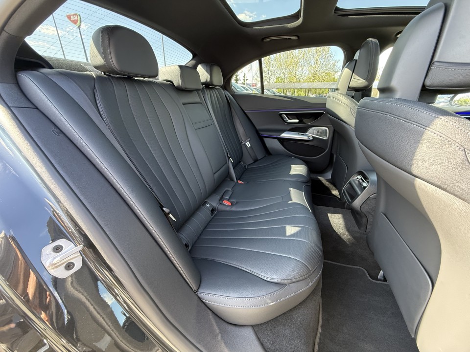 Mercedes-Benz E 220d Exclusive - foto 17