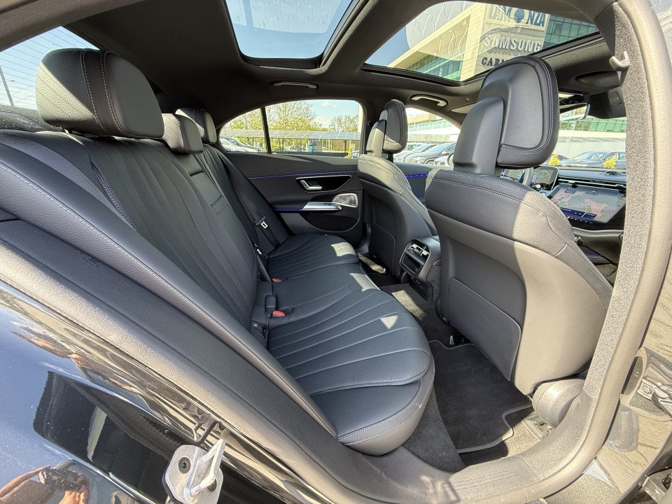 Mercedes-Benz E 220d Exclusive - foto 18
