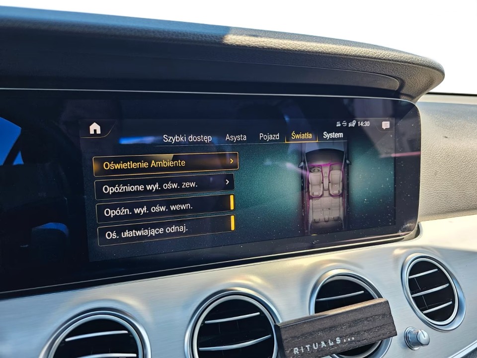 Mercedes-Benz E 220d 4MATIC Avantgarde - foto 11