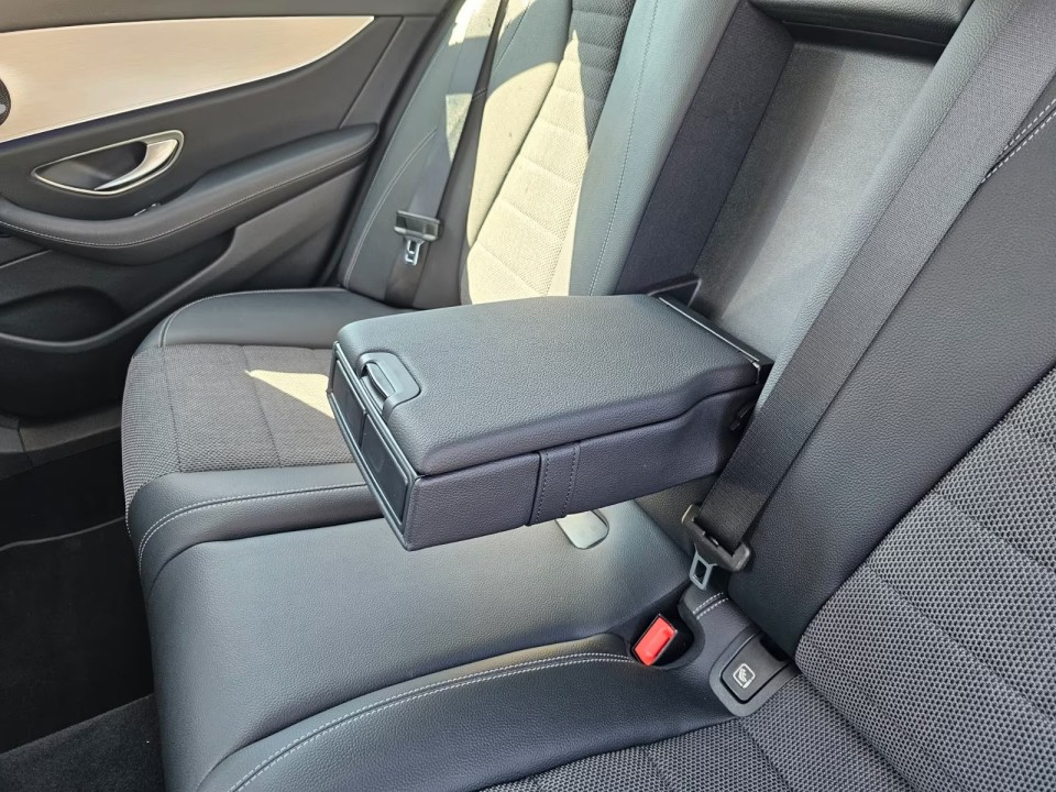 Mercedes-Benz E 220d 4MATIC Avantgarde - foto 9