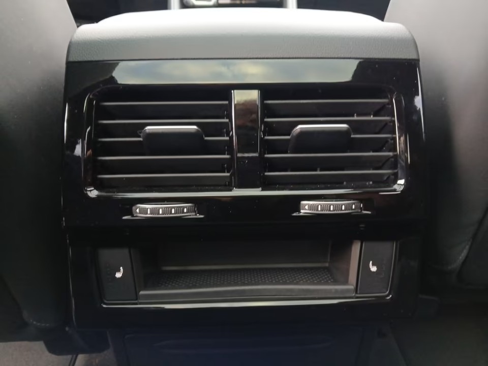 Volkswagen Touareg V6 TDI R-Line - foto 14