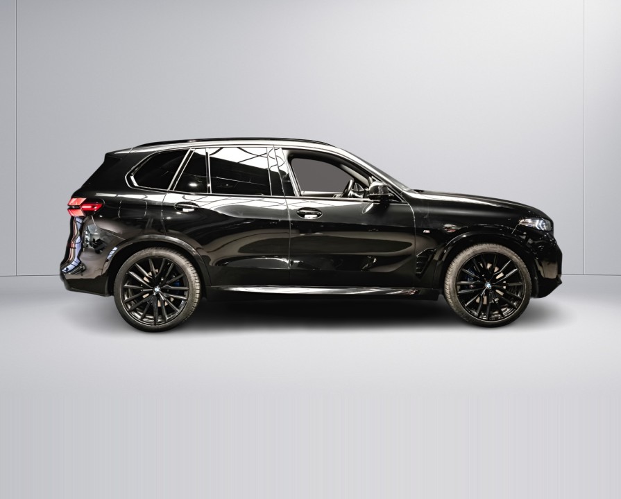 BMW X5 xDrive30d M-Sport (2)