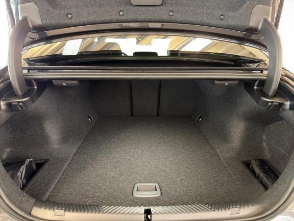 BMW i5 eDrive40 - foto 24