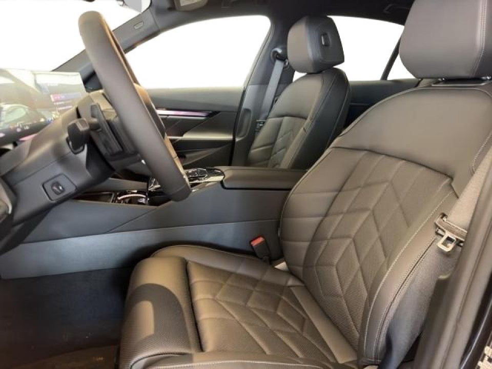 BMW i5 eDrive40 - foto 11