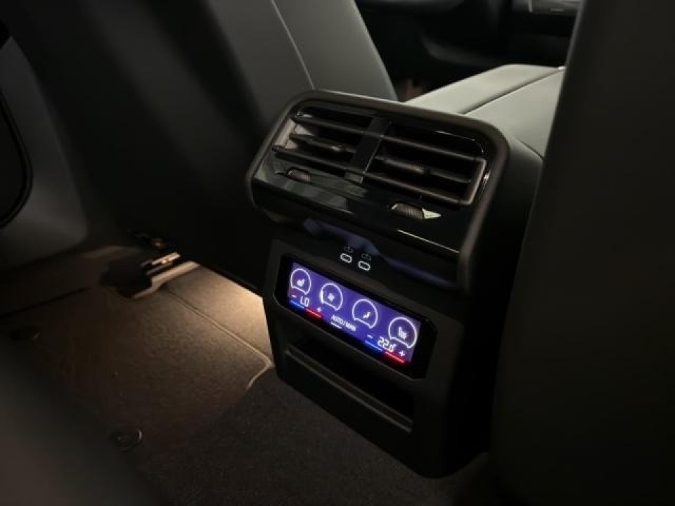 BMW i5 eDrive40 - foto 16