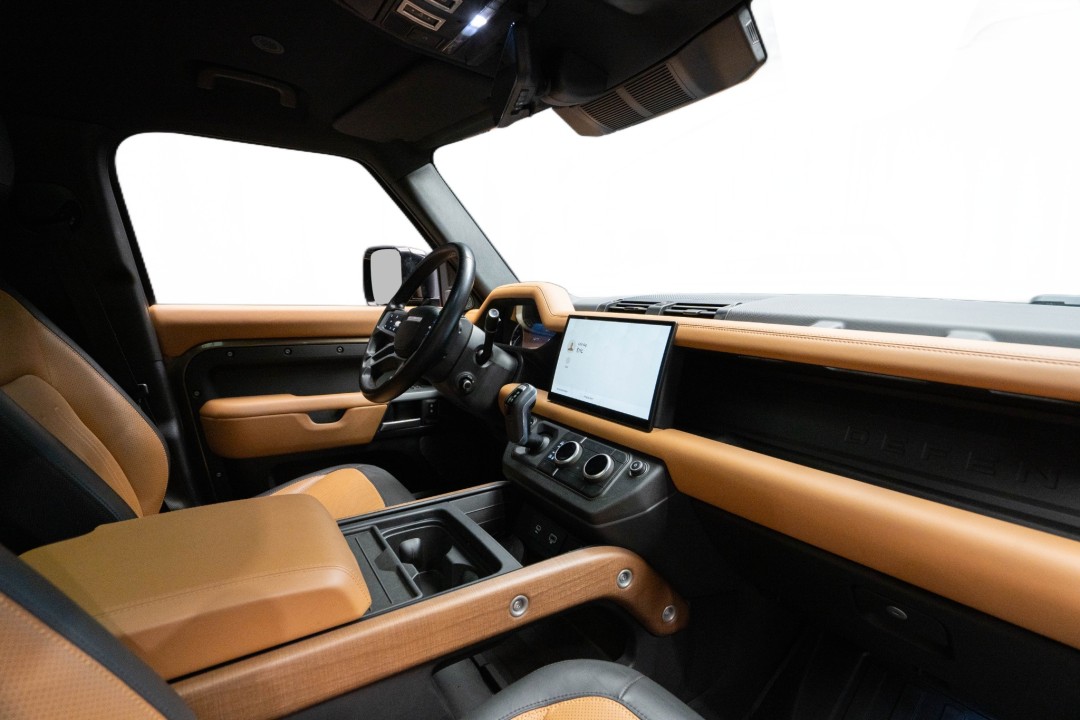 Land Rover Defender 110 X-Dynamic P400e - foto 16