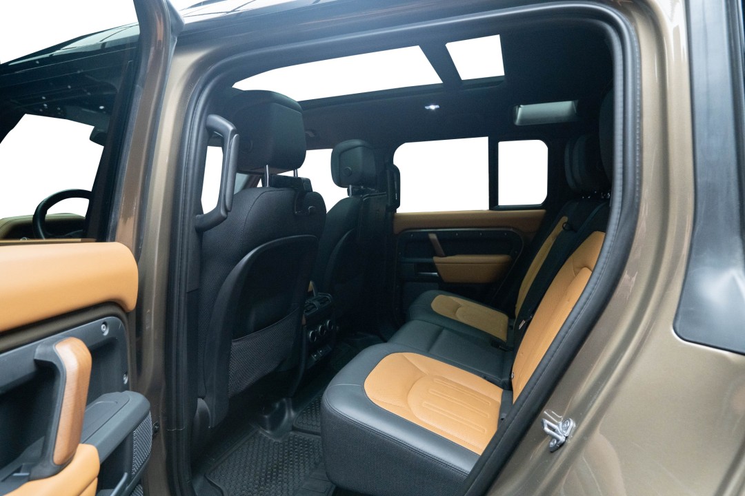 Land Rover Defender 110 X-Dynamic P400e - foto 11