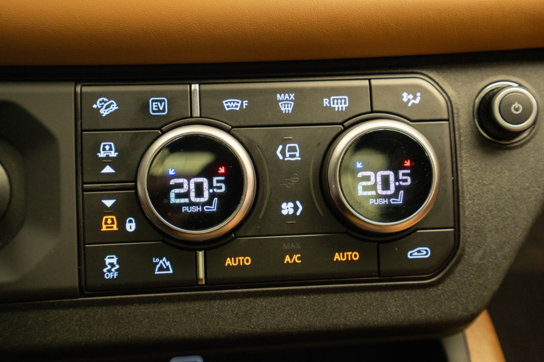 Land Rover Defender 110 X-Dynamic P400e - foto 25