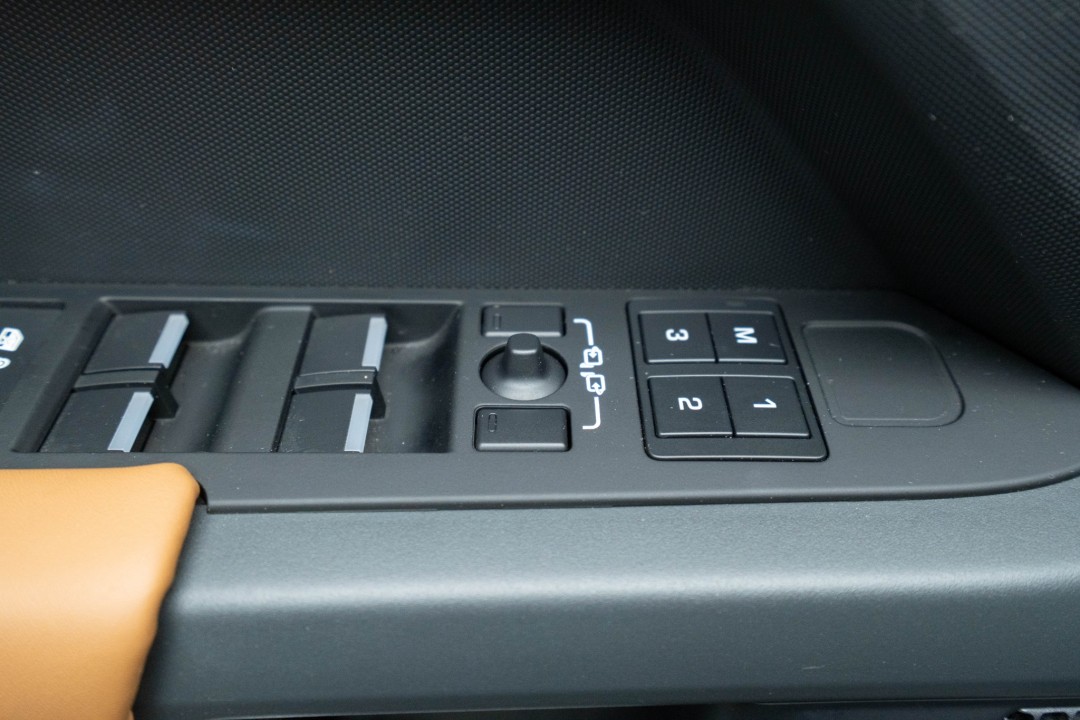 Land Rover Defender 110 X-Dynamic P400e - foto 26