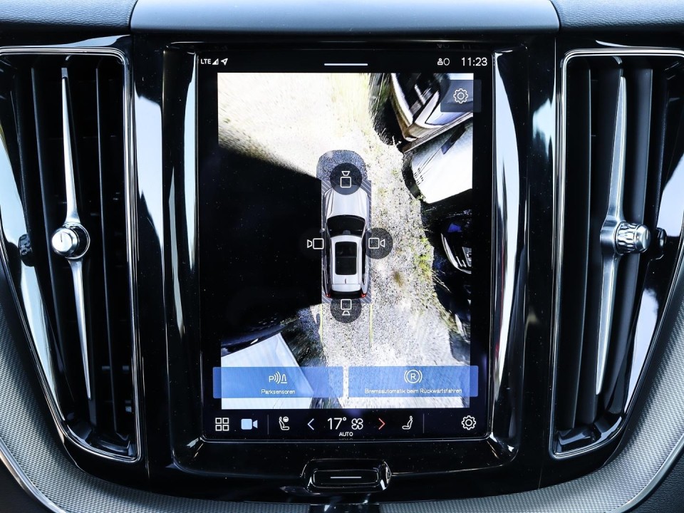 Volvo XC 60 T6 Recharge AWD Plus Dark - foto 9