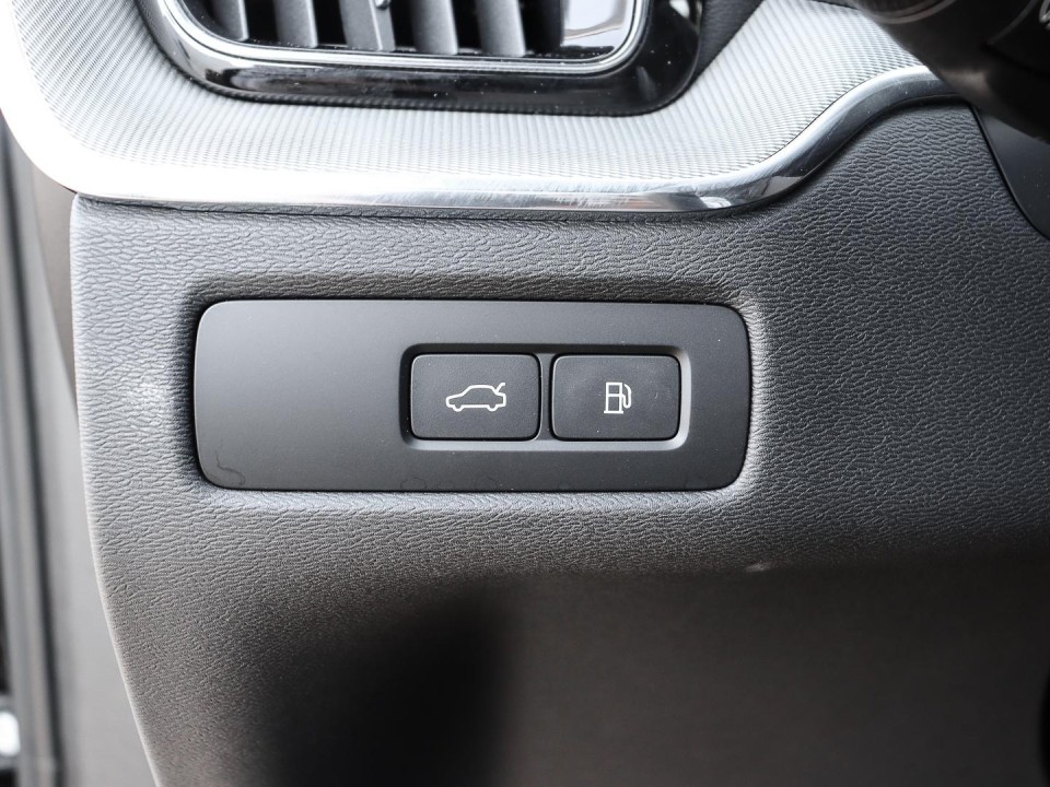 Volvo XC 60 T6 Recharge AWD Plus Dark - foto 14