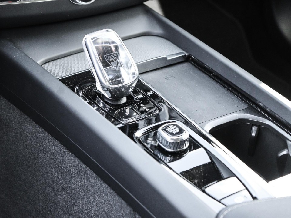 Volvo XC 60 T6 Recharge AWD Plus Dark - foto 7