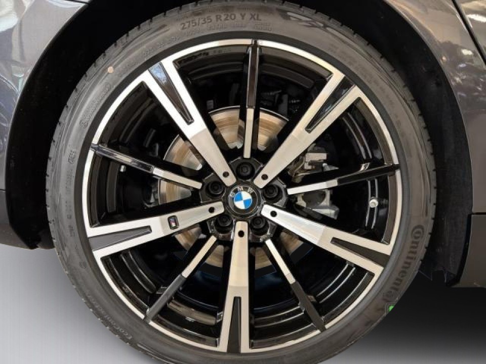 BMW i5 eDrive40 - foto 25