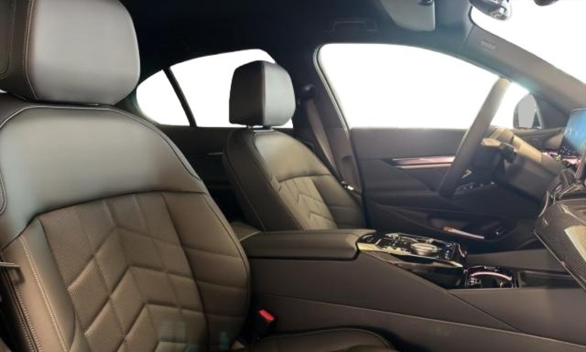 BMW i5 eDrive40 - foto 12