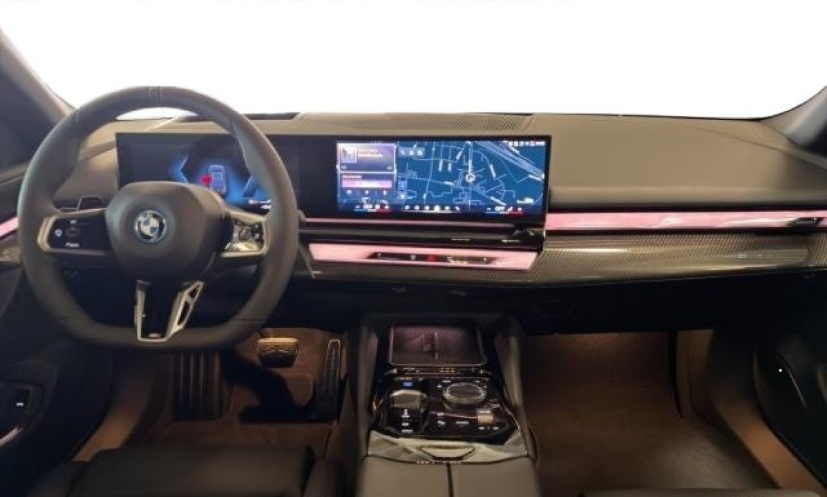 BMW i5 eDrive40 - foto 13