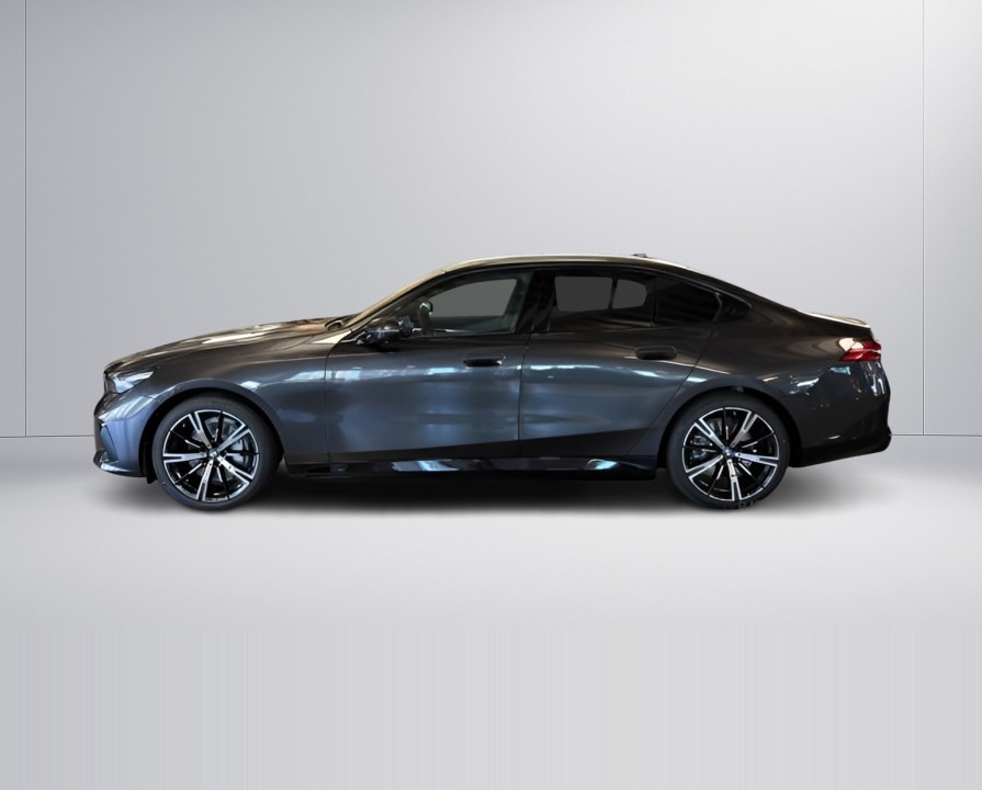 BMW i5 eDrive40 - foto 6