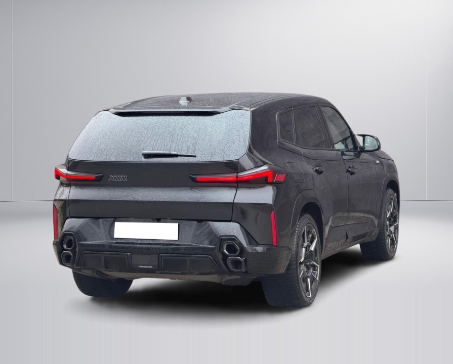 BMW XM 50e (3)