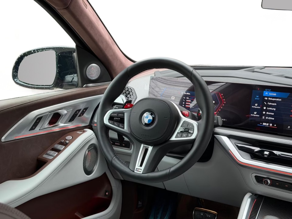 BMW XM 50e - foto 22
