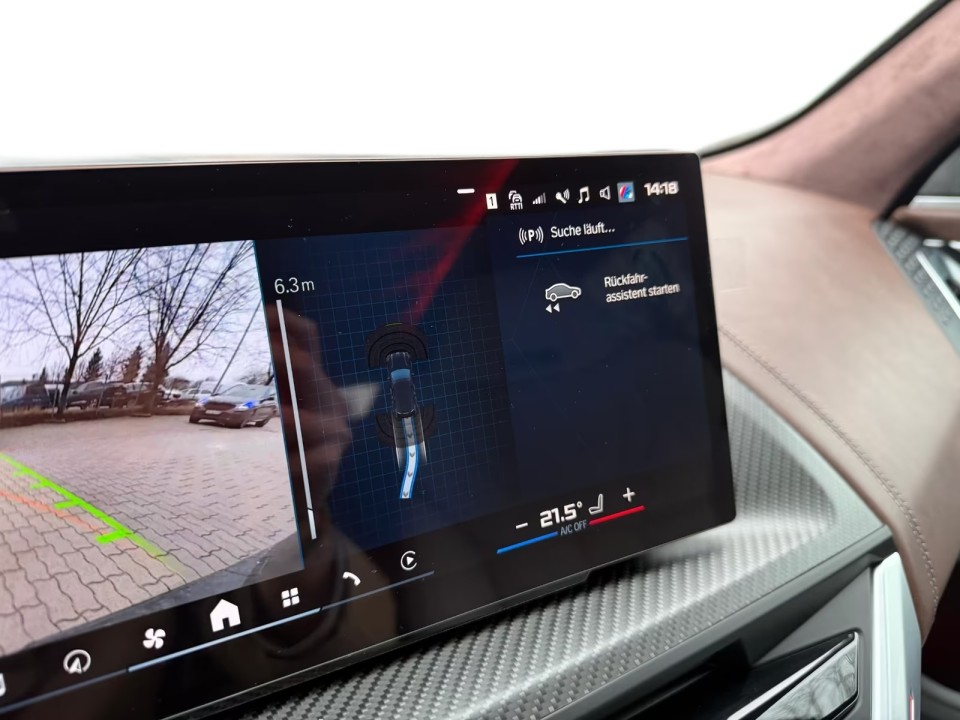 BMW XM 50e - foto 36