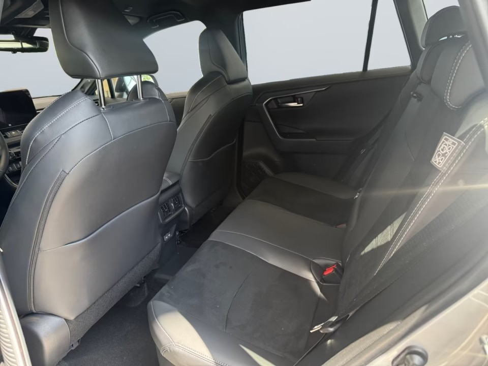 Toyota RAV4 PHEV GR-Sport - foto 11