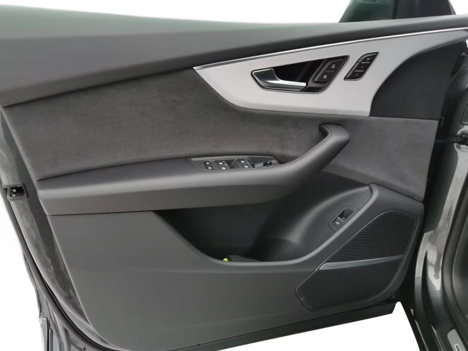 Audi Q8 50TDI quattro tiptronic S-Line - foto 10