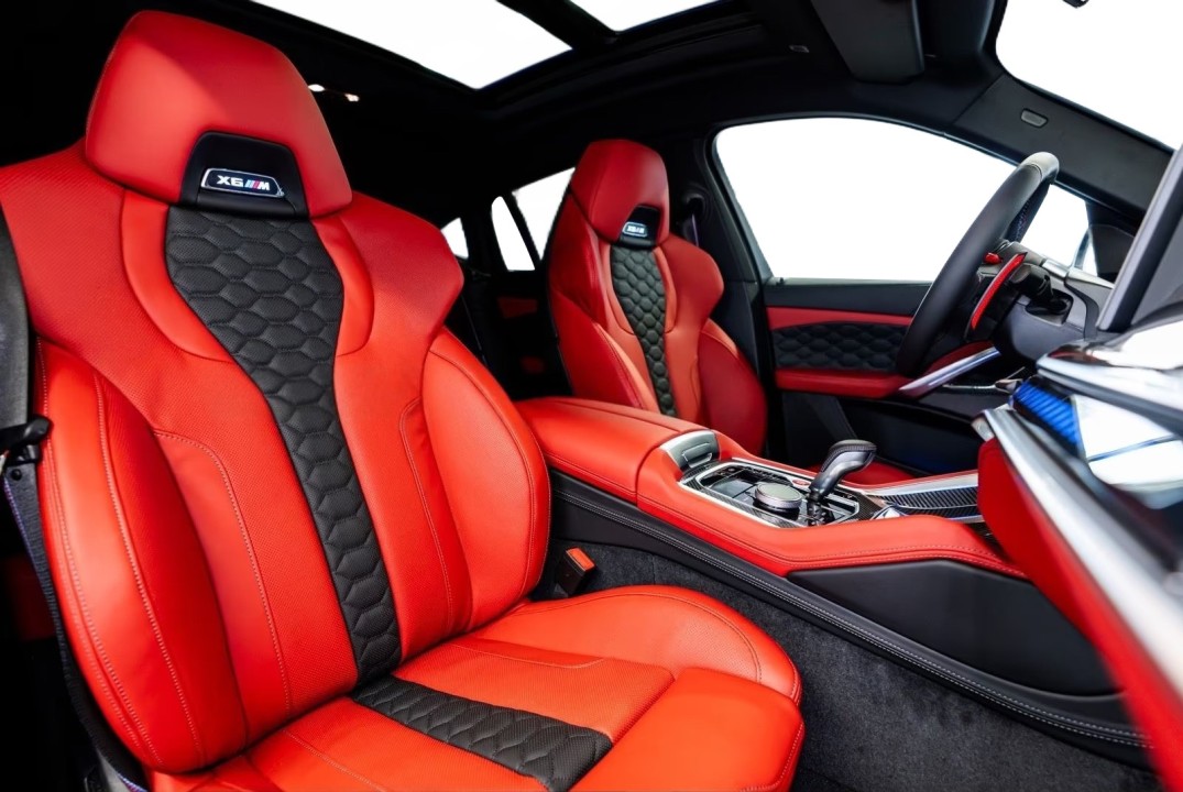 BMW X6 M Competition - foto 14