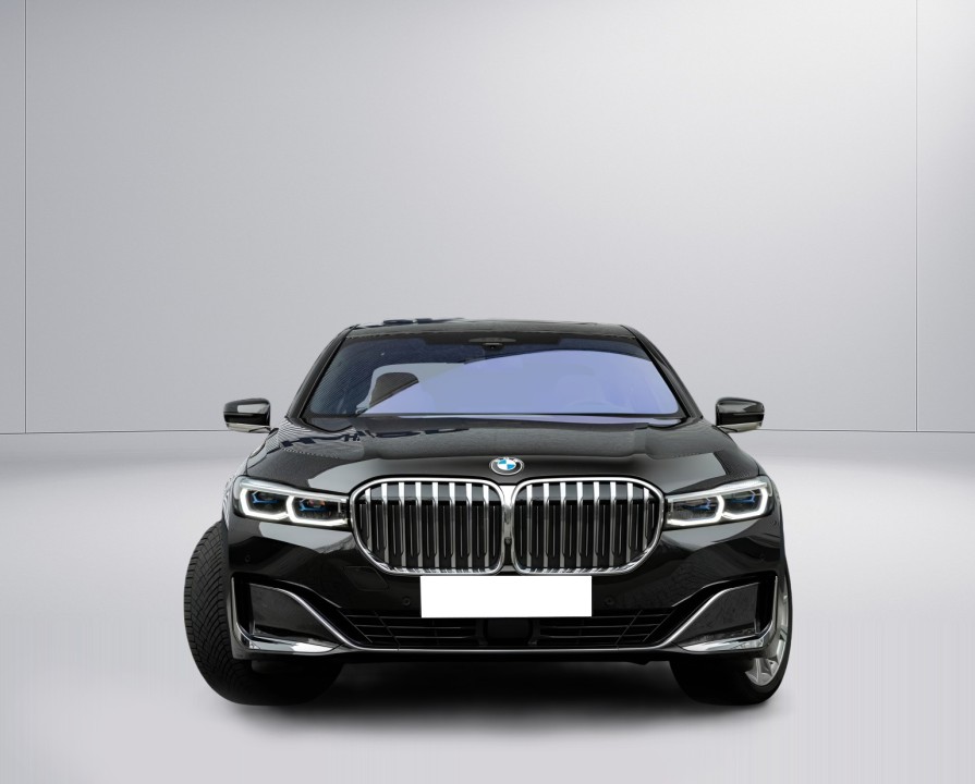 BMW Seria 7 745e (2)