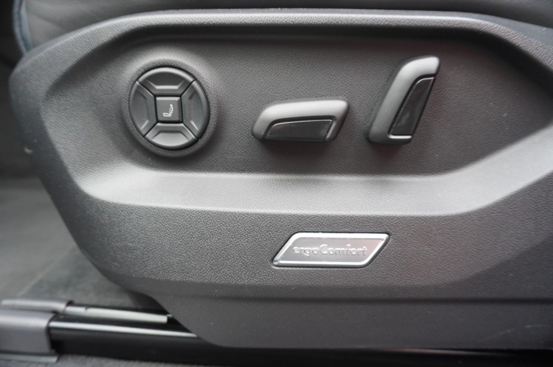 Volkswagen Touareg Elegance V6 TSI eHybrid - foto 30