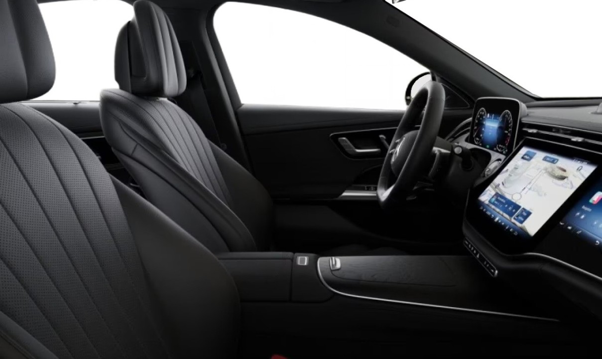 Mercedes-Benz E 300e 4MATIC AMG Line - foto 13