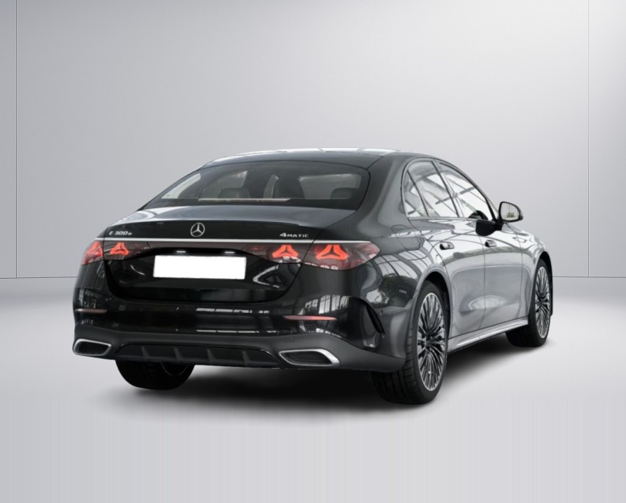 Mercedes-Benz E 300e 4MATIC AMG Line (5)